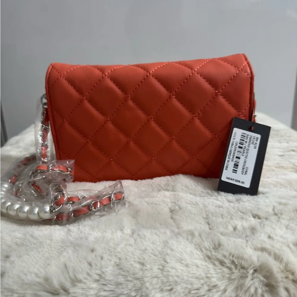 New Badgley Mischka Peach Quilted Crossbody Bag. Small defect see last pic.